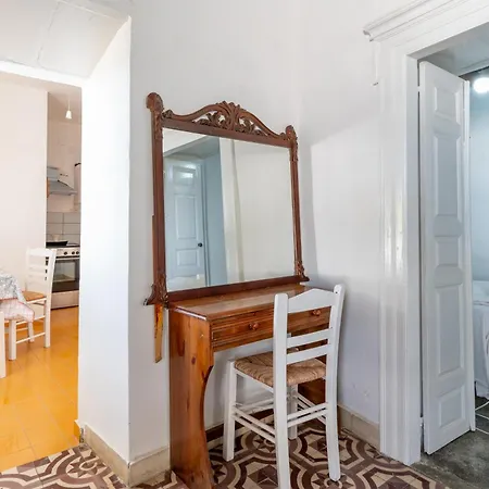Marino's 2 Apartment Apollonia (Sifnos)